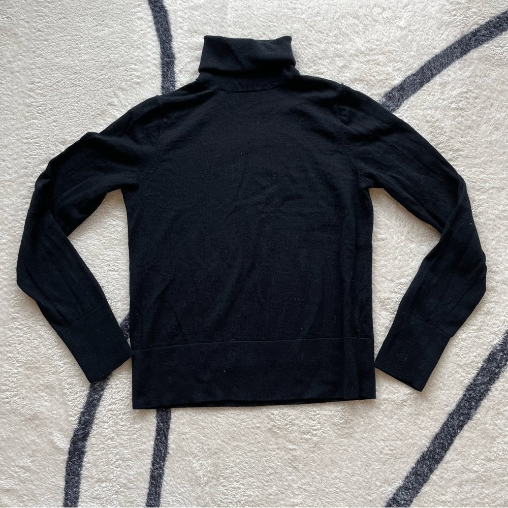 Simple black turtle neck